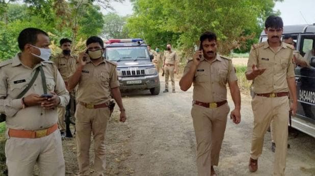 कानपुर मुठभेड़ः विकास दुबे पर 50 हजार का इनाम, मां बोली- बहुत गलत काम किया, मार दे पुलिस – kanpur encounter update ig mohit aggarwal declare 50 thousand reward for criminal vikas dubey