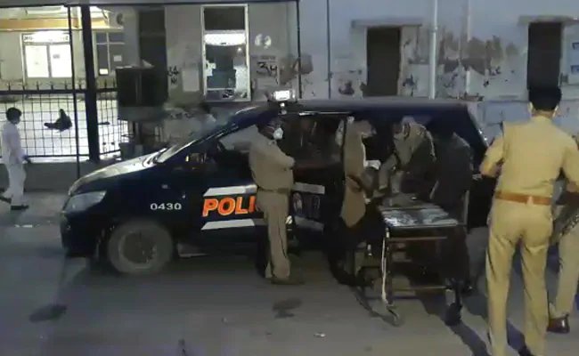 गैंगस्टर विकास दुबे के उदय और 8 पुलिसकर्मियों की हत्या की जांच के लिए यूपी सरकार ने किया विशेष जांच दल का गठन