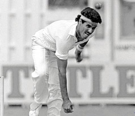 waqar_070420020043.jpg