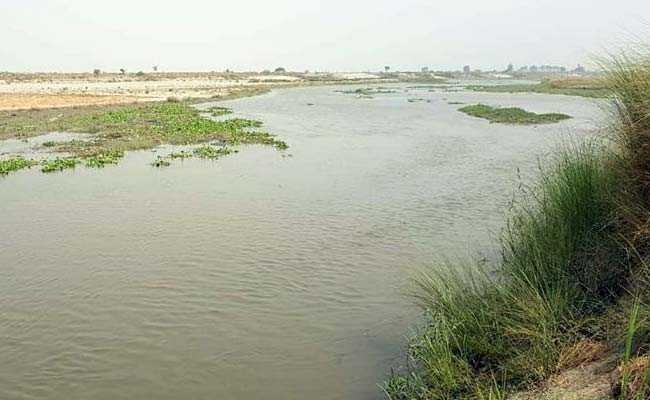 उत्तर प्रदेश : यमुना नदी में डूबने से 3 युवकों की मौत, नहीं हो सकी शिनाख्त