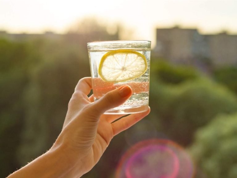 what to do to lose weight: Weight loss tips: भोजन से आधे घंटे पहले पिएं पानी और लें भरपूर नींद, तो तेजी से घटेगा मोटापा – drink water half an hour before meals and get plenty of sleep here are some simple steps to loose weight
