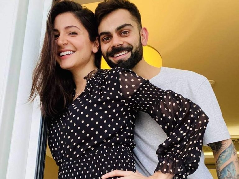 anushka sharma pregnancy dress: बजट में है अनुष्का शर्मा की ‘गुड न्यूज’ वाली स्टाइलिश ड्रेस, कपल ने इस रापचिक स्टाइल में दी है खुशखबरी – anushka sharma announced first pregnancy with black polka dot dress