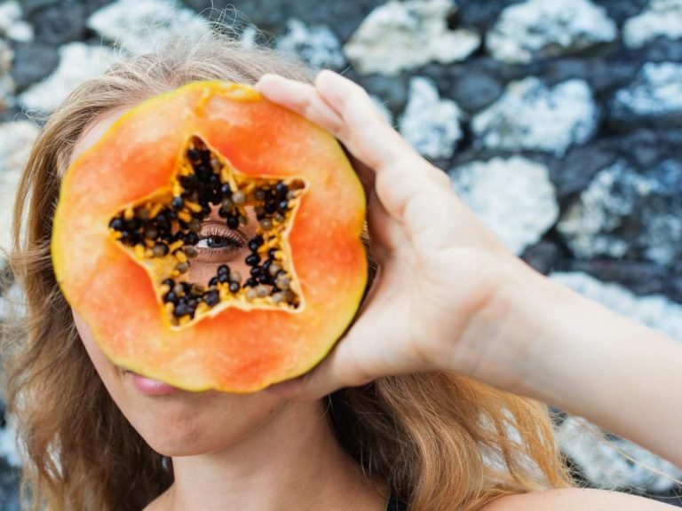 skin care: Skin care: पिम्पल के धब्बे हटाकर रूखी स्किन में भरेगा जान, घर पर बनाएं पपीते का फेस पैक – skin care include these diy papaya face mask in your routine for glowing flawless skin