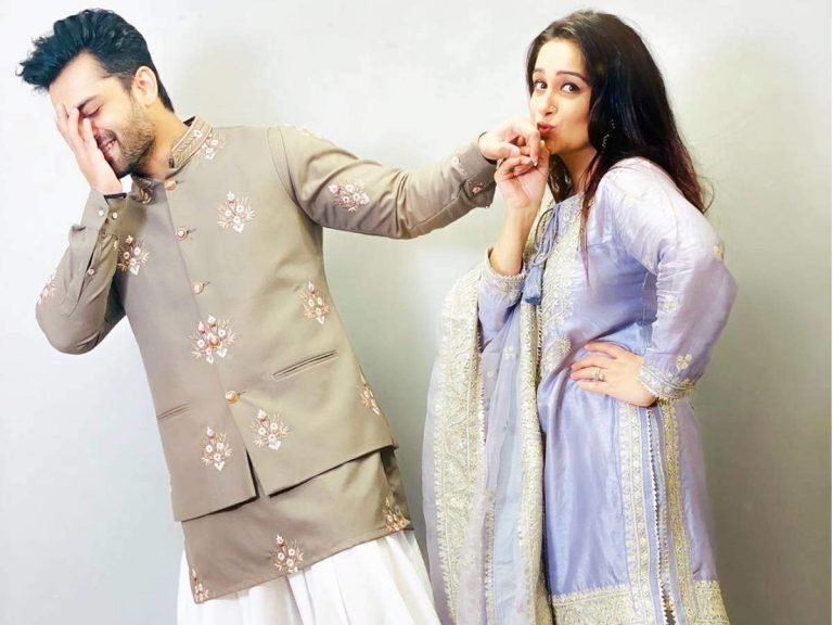 shoaib ibrahim comment dipika kakar pic: तेजी से वायरल हो रही है दीपिका कक्कड़ की ये तस्वीर, जिसे देख पति शोएब भी बोले- यहां मैं पिघल गया – dipika kakar looks very beautiful in gopi vaid blue sharara