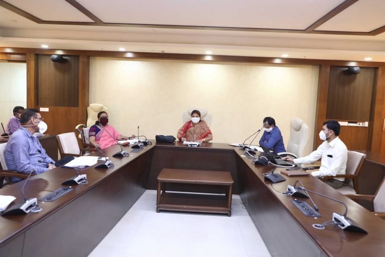अनुसूचित-जाति वर्ग के विद्यार्थियों को छात्रवृत्ति की राशि समय पर मिले