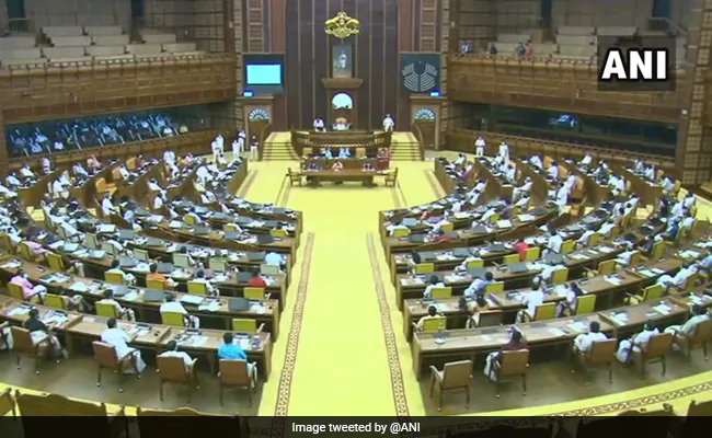 Kerala Government Clears Floor Test CM Pinrai Vijyan LDF UDF – केरल सरकार के खिलाफ विपक्ष का अविश्वास प्रस्ताव गिरा