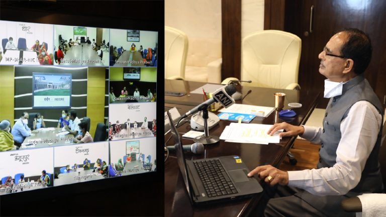 विद्यार्थियों के लिए घर बैठे ही पढ़ाई एवं मध्यान्ह भोजन की व्यवस्था है