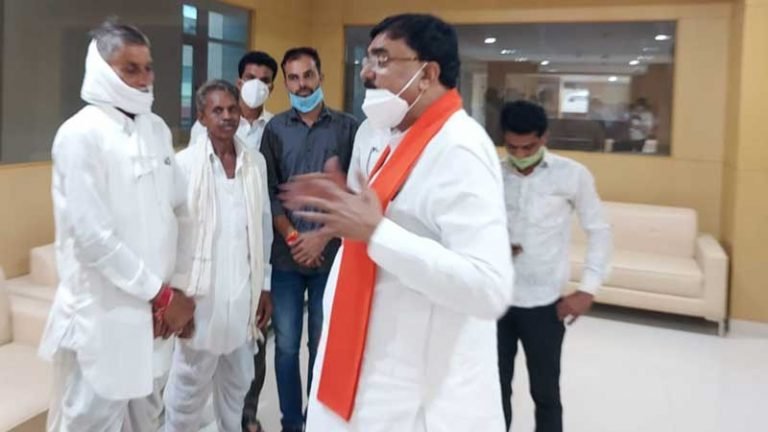 कृषि मंत्री श्री पटेल से मिला किसान प्रतिनिधि-मण्डल