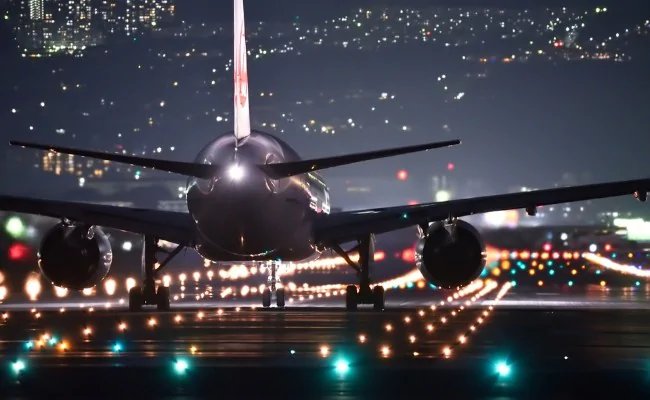 Centre government has Allowed Meals On Domestic Flights No Fly List Warning If Without Mask – अब फ्लाइट में सफर के दौरान मिलेगा खाना, मास्क पहनने से किया इंकार तो…