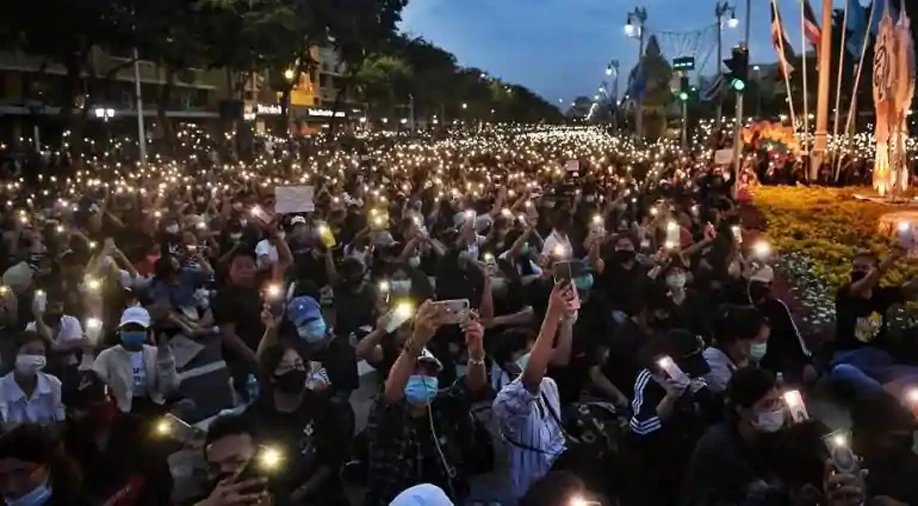 Down with the dictatorship: Thailand witness biggest anti-government protest in years | थाईलैंड में 2014 के बाद से अब तक का सबसे बड़ा सरकार विरोधी प्रदर्शन, जानें क्या है वजह