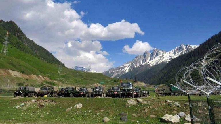 India rejects Chinas proposal of equidistant disengagement from LAC | LAC पर अपनी हरकतों से बाज नहीं आ रहा चीन, भारत ने ठुकराया ये प्रस्ताव