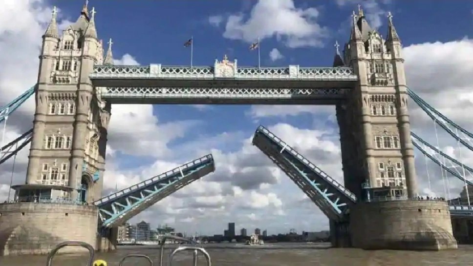 London: Famous Tower Bridge gets stuck open after Mechanical failures