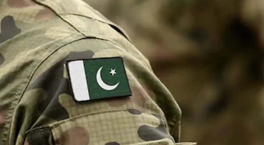 retired pakistani general asim-saleem bajwas family own 133 restaurants, 99 companies | पाकिस्तानी सेना में भ्रष्टाचार का बड़ा खुलासा, पूर्व जनरल ने ऐसे खड़ा किया एम्पायर
