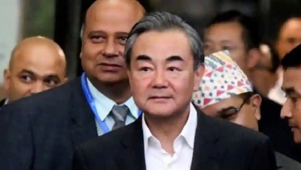 Chinese minister Wang Yi says European Union investment deal is close | अमेरिका से जारी तनातनी के बीच इन देशों को अपने जाल में फंसाने में जुटा चीन