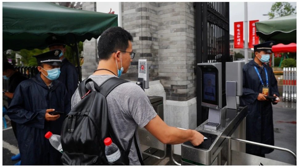 chinese universities are reopening with strict surveillance rules post covid 19 | चीन में 24 घंटे रखी जाएगी छात्रों पर नजर, वजह भी जान लीजिए