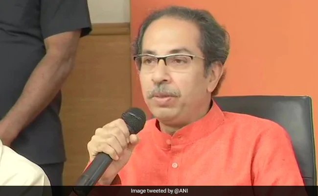 Shiv Sena Says should be action against who are spreading hate on Social media – आप (फेसबुक) कारोबार करने आए हैं, नैतिकता-नियमों का पालन तो करना ही होगा : शिवसेना