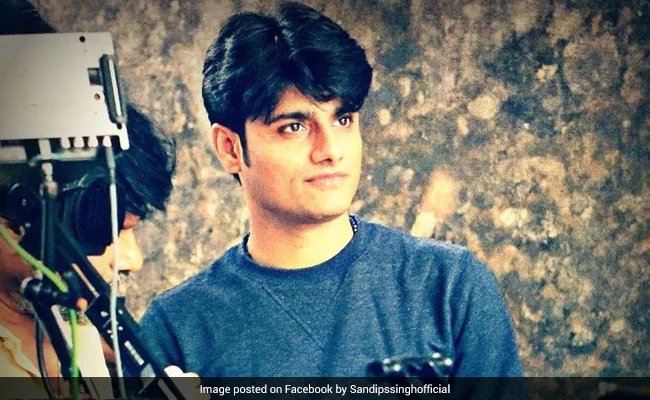 ड्रग्स का आरोप झेल रहे पीएम मोदी की बायोपिक बनाने वाले ने बीजेपी को 53 बार कॉल किया : कांग्रेस