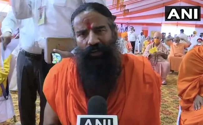 बाबा रामदेव ने कहा - कोरोनिल के लिए हर दिन 10 लाख पैकेट की है मांग