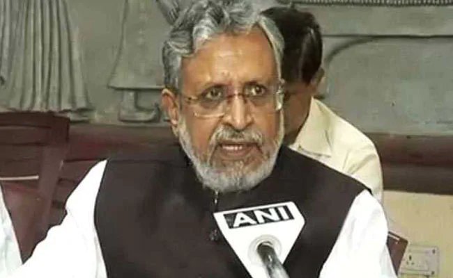 सुशांत की आत्महत्या के मामले को CBI को अपने हाथ में ले लेना चाहिए: सुशील मोदी