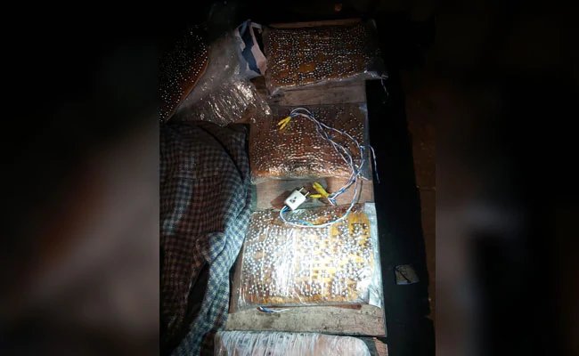 30 किलो विस्फोटक और जैकेट, तबाही का जखीरा मिला अब्दुल यूसुफ के घर से
