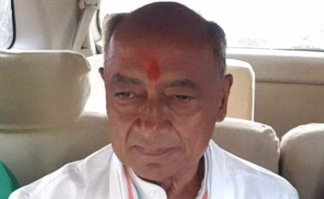 Digvijay Singh Twitter Reaction Carole Cadwalladr Over EVM USE in 2024 Loksabha Election – कांग्रेस नेता दिग्विजय सिंह ने फिर उठाया EVM का मुद्दा, कहा- 2024 आखिरी चुनाव होगा अगर…