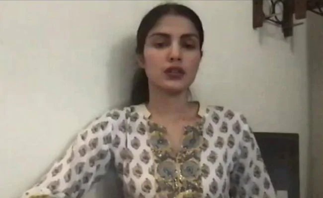 Sushant singh Rajputs Family Lawyers reaction on Rhea Chakraborty Interview – सुशांत सिंह के परिवार के वकील ने रिया चक्रवर्ती के इंटरव्‍यू को लेकर कही यह बात..