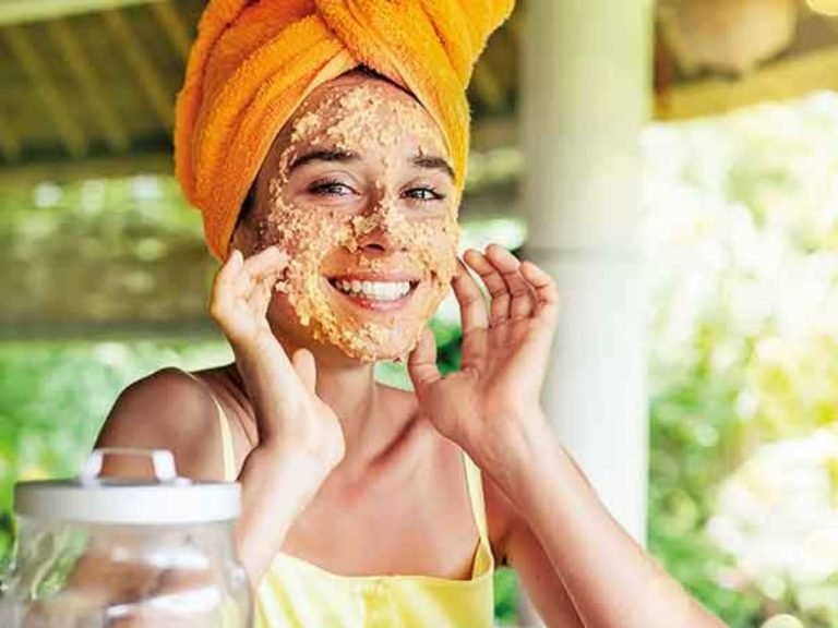 turmeric benefits: Turmeric benefits for skin: साफ और चमकता हुआ चेहरा चाहिए तो हल्दी आजमाइए, इस तरह तैयार करें पेस्ट – turmeric benefits for skin in hindi face pack and much more