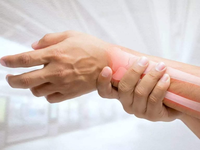 arthritis and corona virus: Arthritis And Corona Risk: शुगर की तरह इस बीमारी के रोगियों को भी कोरोना वायरस का अधिक खतरा – corona virus infection chances in arthritis patients in hindi