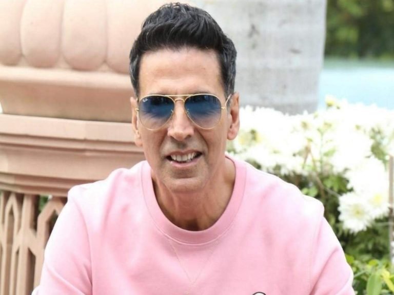 birthday boy akshay kumar women clothes: जब अक्षय कुमार को स्कर्ट-टॉप पहनकर बनना पड़ गया लड़की – when akshay kumar had to wear women clothes like skirt top and dress for his character