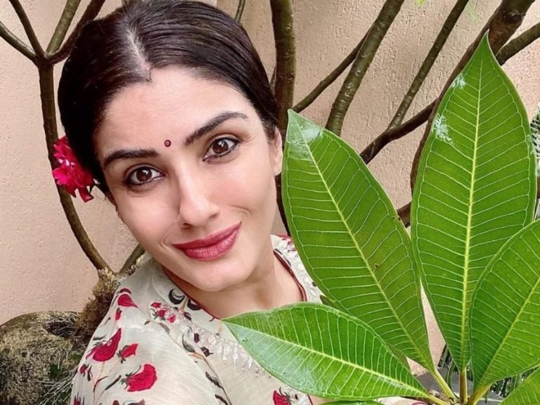 raveena tandon beauty secret: 46 की उम्र में भी काले-चमकीले हैं रवीना टंडन के बाल, Video शेयर कर बताया यह सीक्रेट नुस्‍खा – raveena tandon shares home remedies to prevent hair fall with gooseberries