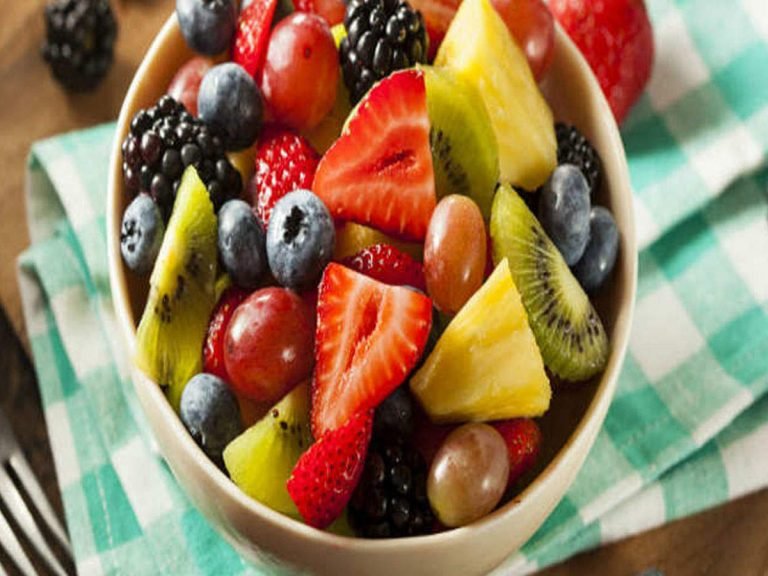 how to get vitamin-c by fruit: रोज खाएं इन 3 फलों से तैयार फ्रूट चाट, दूर होगी विटमिन-सी की कमी – best three fruits to eat for vitamin c benefits in hindi