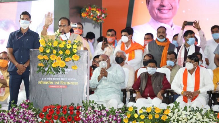 कृषि उपज मंडियां बंद नहीं होगी और प्‍याज के भावांतर की राशि भी किसानों को दी जायेगी