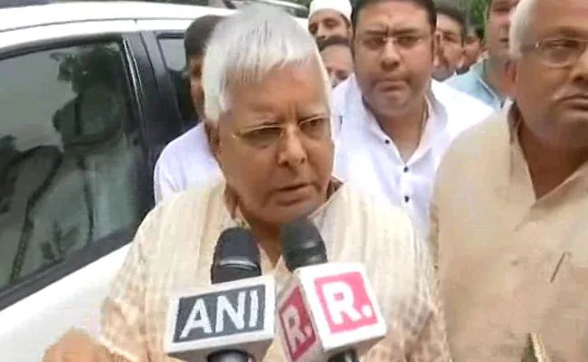 रघुवंश प्रसाद के RJD से इस्तीफे पर लालू यादव का जवाब, 'आप कहीं नहीं जा रहे, समझ लीजिए..'