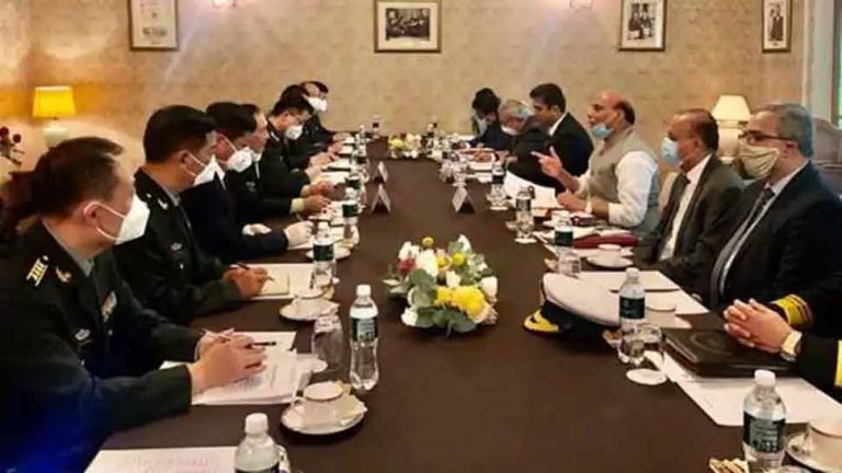 Talks between Rajnath and China’s Defense Minister Gen Wei Fenghe| राजनाथ और चीनी रक्षा मंत्री के बीच दो घंटे चली बातचीत, सीमा पर तनाव कम करने पर हुई चर्चा