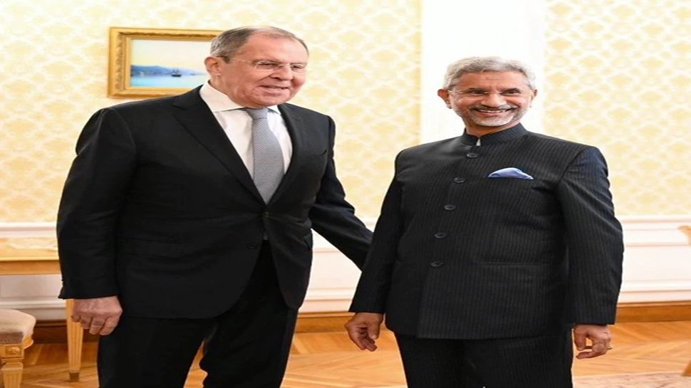 चीन से तनातनी के बीच रूस के विदेश मंत्री से मिले जयशंकर, इन मुद्दों पर हुई चर्चा