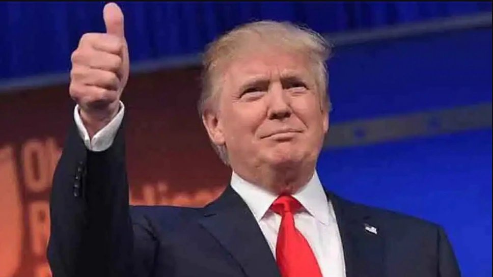 Trump releases 20 probable judges for Supreme Court | ट्रंप ने उच्चतम न्यायालय में न्यायाधीश पद के 20 संभावित उम्मीदवारों के नाम जारी किये