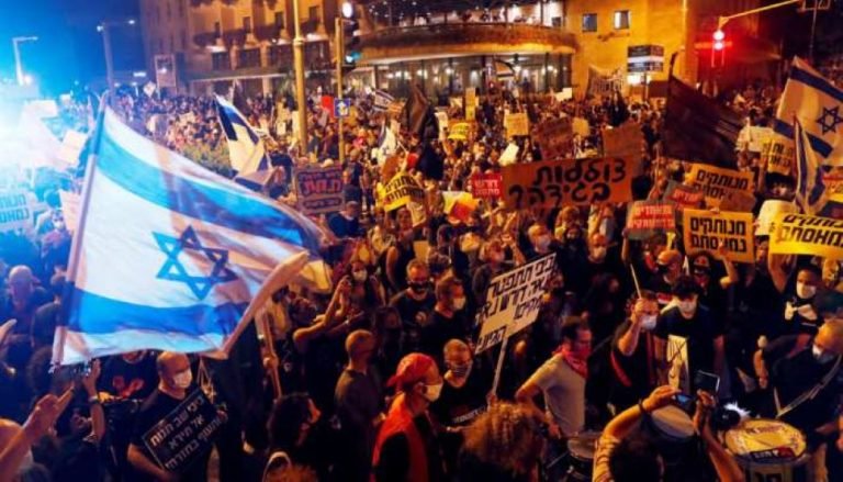 Israel: Thousands of people demonstrated against Netanyahu, rules flouted | इजराइल: नेतान्याहू के खिलाफ हजारों लोगों ने किया प्रदर्शन, नियमों की उड़ाई धज्जियां