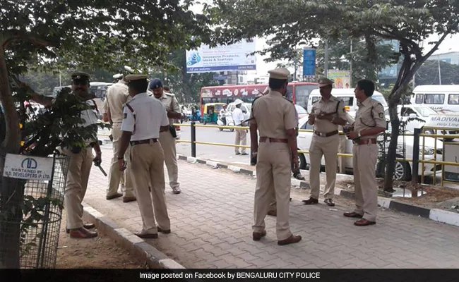 ड्रग्स मामले में कर्नाटक के पूर्व मंत्री के बेटे के बेंगलुरु स्थित बंगले पर छापा मारा गया: रिपोर्ट