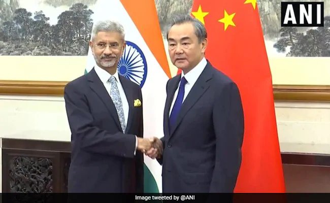 भारत ने चीन से कहा- चीनी फौज की