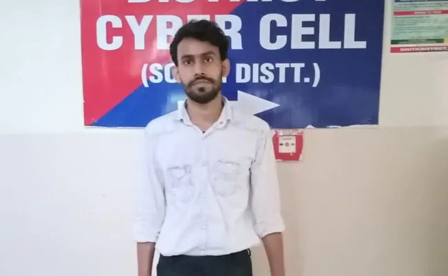 Delhi: Boy made fake profile of a girl and send obscene messages, arrested – कॉलेज छात्रा का फर्जी प्रोफाइल बनाकर भेज रहा था अश्‍लील मैसेज-पोस्‍ट, आरोपी गिरफ्तार