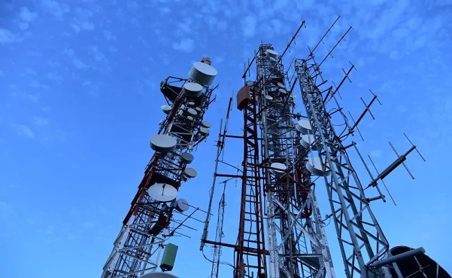 ई-लर्निंग के लिए 2G पर्याप्त : केंद्र ने कश्मीर में इंटरनेट पाबंदी का किया बचाव