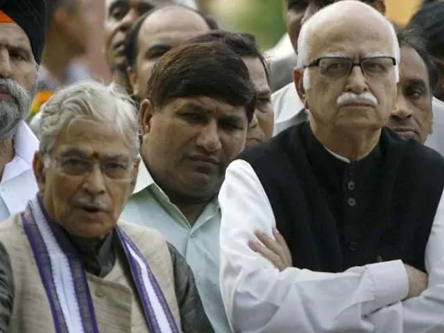 Babri Demolition Case: LK Advani, MM Joshi, Uma Bharti, Kalyan Singh, Nritya Gopal Das among 32 acquitted – बाबरी केस : आडवाणी, जोशी और उमा सहित सभी 32 आरोपी बरी, कोर्ट ने कहा- विध्वंस सुनियोजित नहीं था