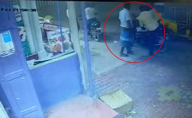 तमिलनाडु : हिरासत में पिता-पुत्र मौत केस में CBI की चार्जशीट में 9 पुलिसवालों के नाम