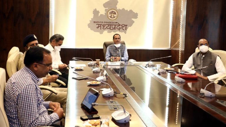 दुर्गा प्रतिमाओं पर नहीं रहेगा 6 फीट ऊंचाई का प्रतिबंध