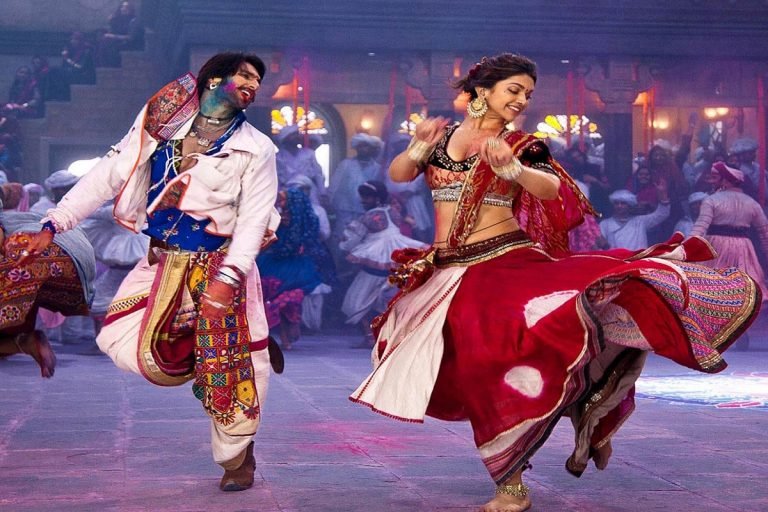 गरबा के बिना नवरात्रि अधूरा, जानें भारत के लोक नृत्य और उनसे जुड़ी दिलचस्प मान्यताएं | jaipur – News in Hindi