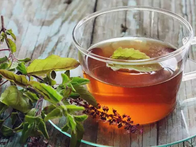 ayush ministry on kadha effect: आयुष मंत्रालय ने कहा गलत है काढ़ा पीने से जुड़ी यह धारणा