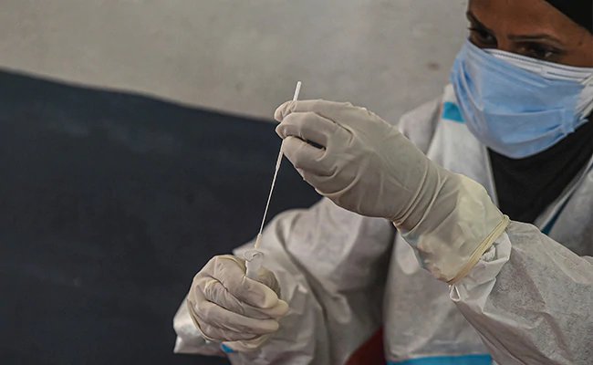 Coronavirus India LIVE Updates : छत्तीसगढ़ में 2,610 और लोगों में कोरोना वायरस संक्रमण की पुष्टि