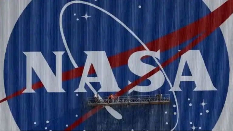 NASA to send its new $23 million toilet to space on October 1 | अंतरिक्ष में NASA का 23 मिलियन डॉलर का शौचालय, जानिए क्यों है खास