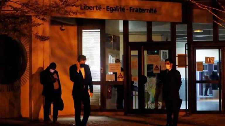 18-year-old man shot by French police after beheading teacher who showed Prophet Mohammed cartoons in class | एनकाउंटर में मारा गया टीचर का सिर काटने वाला शख्स, अल्लाह हू अकबर बोलकर किया था हमला