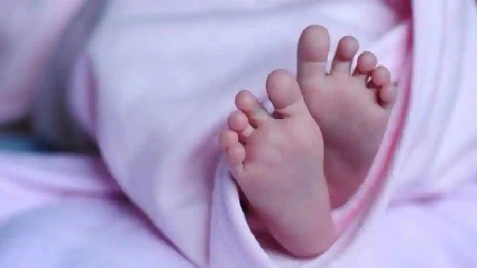 Couple named her baby girl on the name of Internet service provider company because company gave them free Wi-Fi for 18 years | कंपनी ने दिया ऐसा ‘गिफ्ट’, कपल ने बेटी का नाम उसी पर रख दिया
